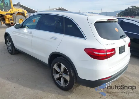 2019 Mercedes-Benz Glc 300 z USA, uszkodzony, nr VIN WDC0G4JB1KV149603